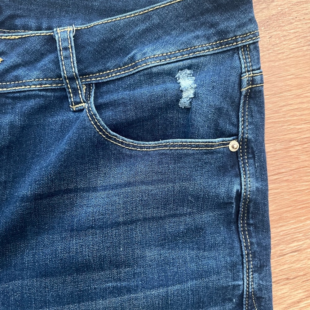 Kensie jeans, straight, size 6 - Picture 4 of 4